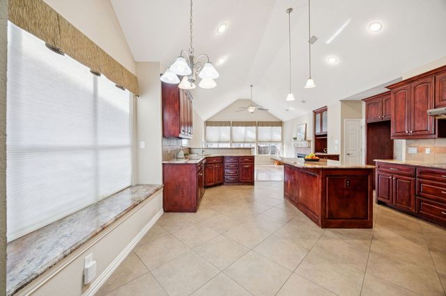 17707 Knollmeadow Lane, Dallas, TX 75287