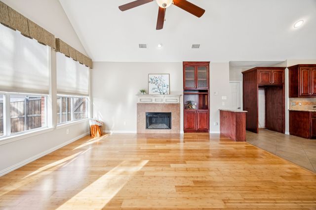 17707 Knollmeadow Lane, Dallas, TX 75287