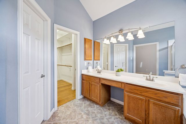 17707 Knollmeadow Lane, Dallas, TX 75287