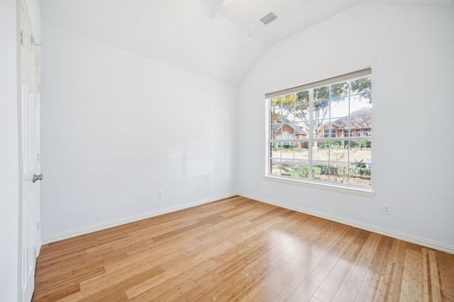 17707 Knollmeadow Lane, Dallas, TX 75287