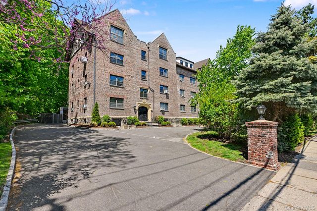 1452 Boston Post Road 3C, Larchmont, NY 10538