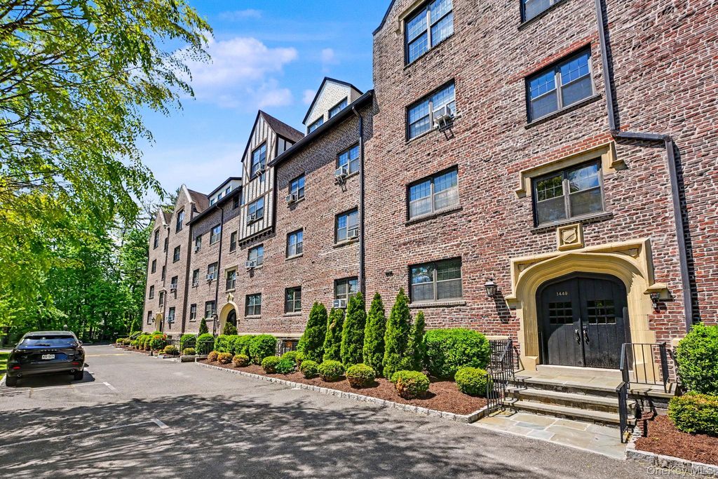 1452 Boston Post Road 3C, Larchmont, NY 10538