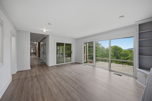 5612 Stanford Ct, Nashville, TN 37215