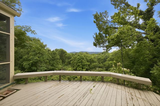 5612 Stanford Ct, Nashville, TN 37215