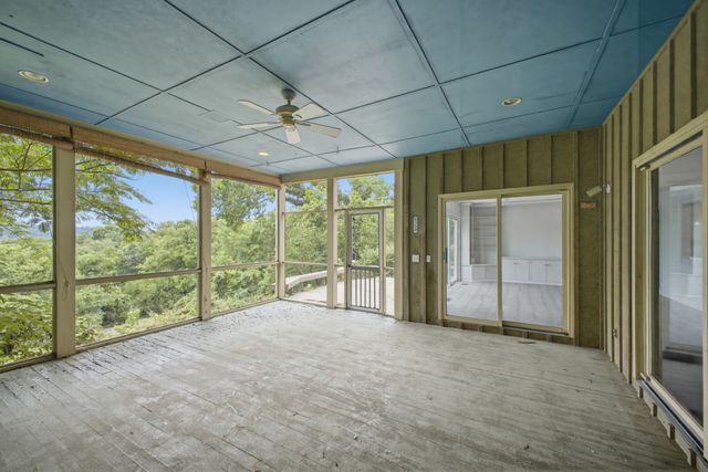5612 Stanford Ct, Nashville, TN 37215