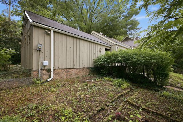 5612 Stanford Ct, Nashville, TN 37215