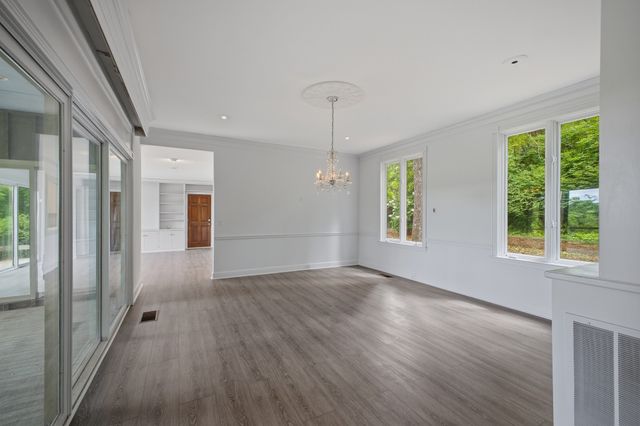 5612 Stanford Ct, Nashville, TN 37215