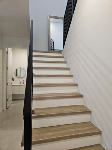 2275 SE 7th Street, Pompano Beach, FL 33062