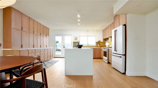 33042 Palo Alto, Dana Point, CA 92629