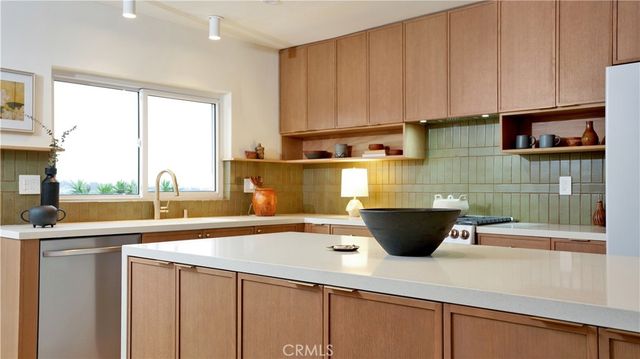 33042 Palo Alto, Dana Point, CA 92629