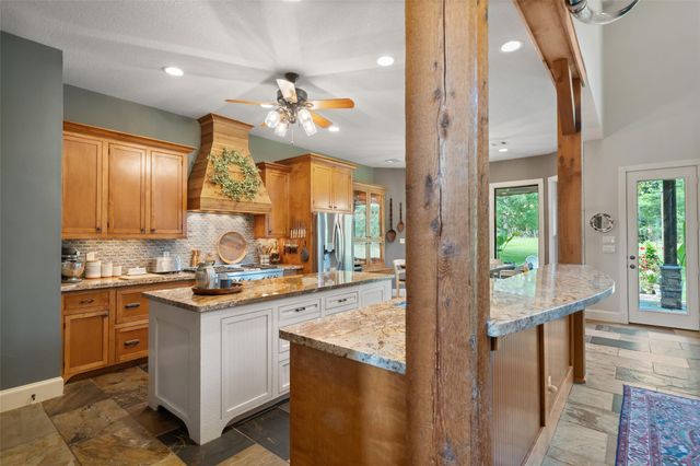 263 Pinerock Lane, Montgomery, TX 77356