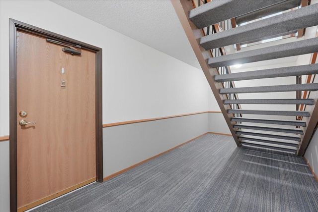 1381 Berry Ridge Road 404, Eagan, MN 55123