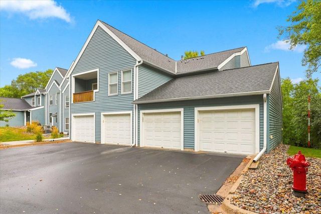1381 Berry Ridge Road 404, Eagan, MN 55123