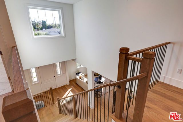 11729 Hartsook Street, Valley Village, CA 91607