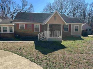 903 MOSBY RD, Memphis, TN 38116