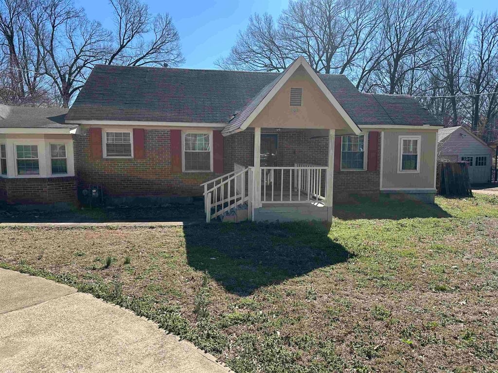 903 MOSBY RD, Memphis, TN 38116