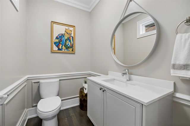 1616 N Hamlin Avenue, Chicago, IL 60647