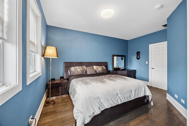 1616 N Hamlin Avenue, Chicago, IL 60647