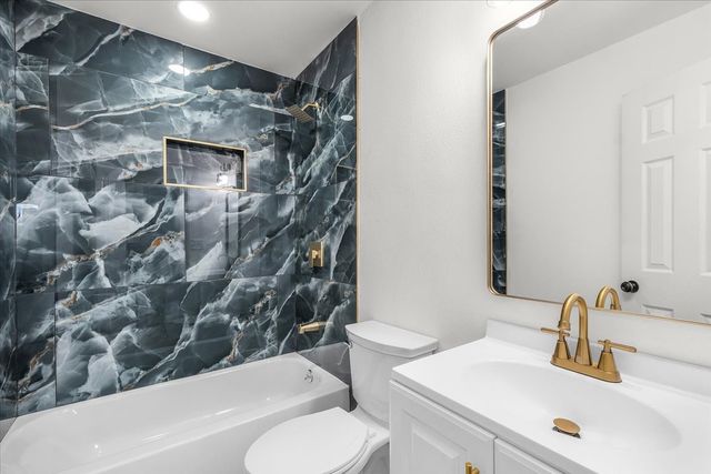 6415 Cinnamon Oaks Drive, Dallas, TX 75241