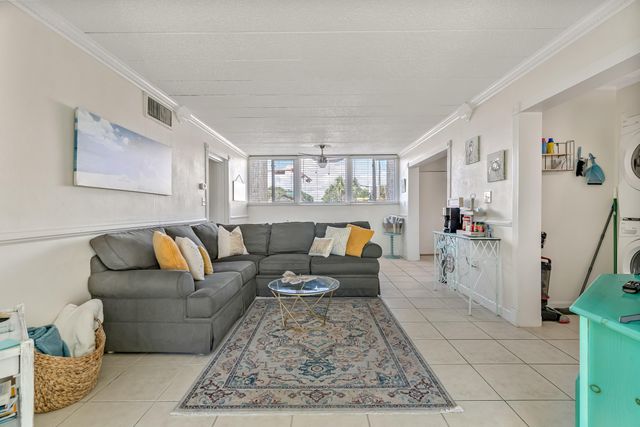 300 Miracle Strip Parkway, Unit 1B, Fort Walton Beach, FL 32548