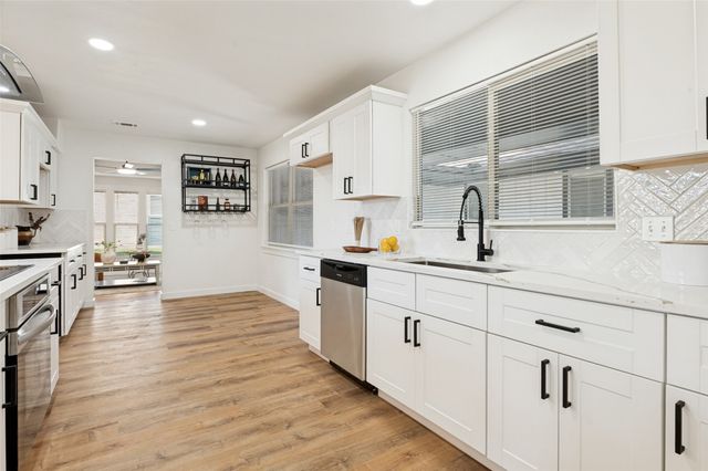 2201 Parkhaven Drive, Plano, TX 75075