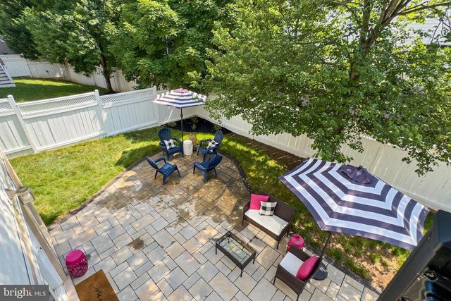 22810 COURTLAND PARK DR, Brambleton, VA 20148