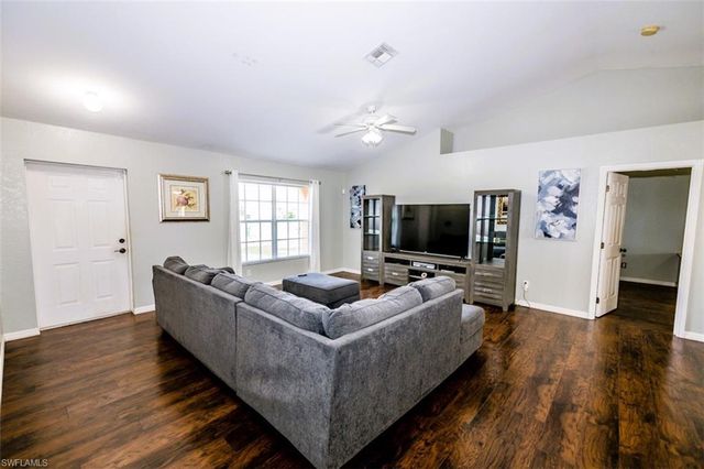 501 24th TER, Cape Coral, FL 33909
