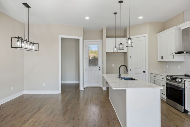 2109C W Summitt Ave, Nashville, TN 37218