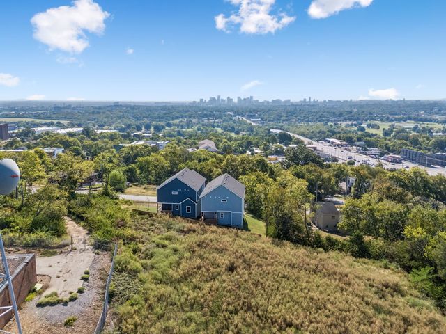 2109C W Summitt Ave, Nashville, TN 37218