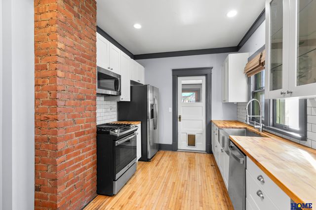 1727 D Street, Lincoln, NE 68502