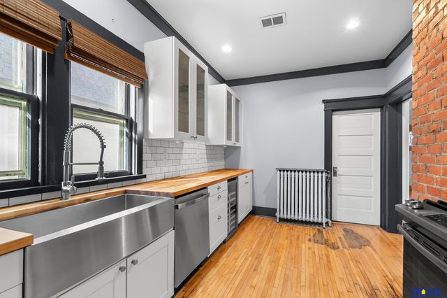 1727 D Street, Lincoln, NE 68502