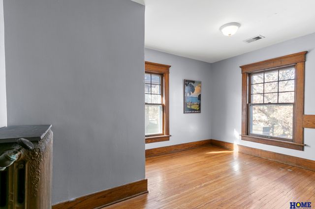 1727 D Street, Lincoln, NE 68502