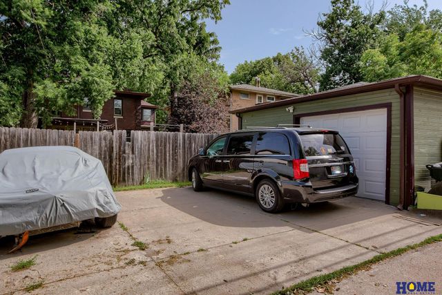 1727 D Street, Lincoln, NE 68502