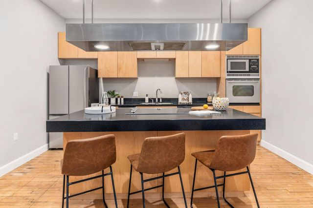 106 N High Street, 302, Columbus, OH 43215