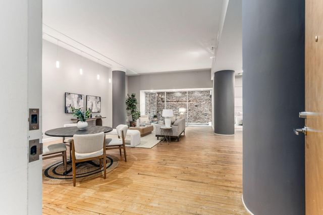 106 N High Street, 302, Columbus, OH 43215