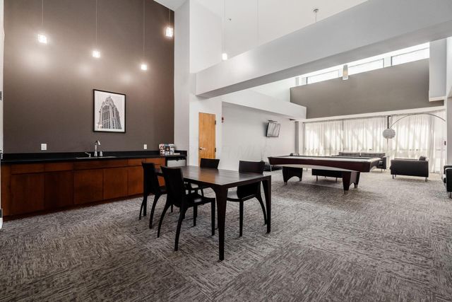 106 N High Street, 302, Columbus, OH 43215