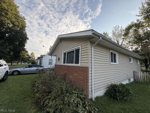 788 Valdes Avenue, Akron, OH 44320