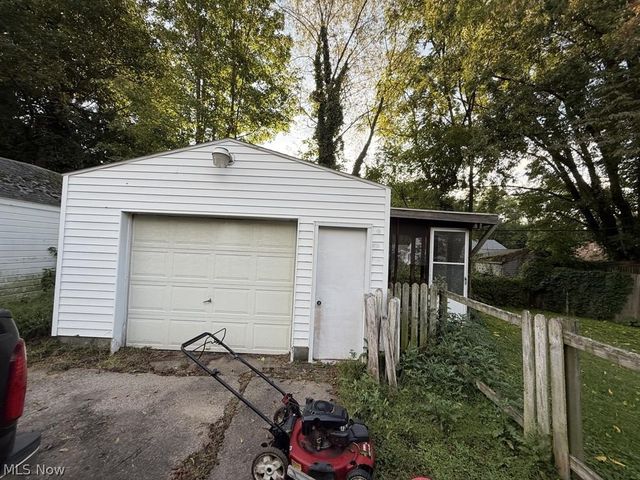 788 Valdes Avenue, Akron, OH 44320