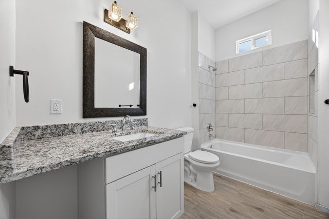 975 Night Sky Avenue NE, Rio Rancho, NM 87144