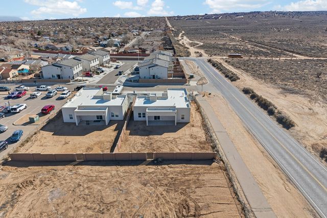 975 Night Sky Avenue NE, Rio Rancho, NM 87144