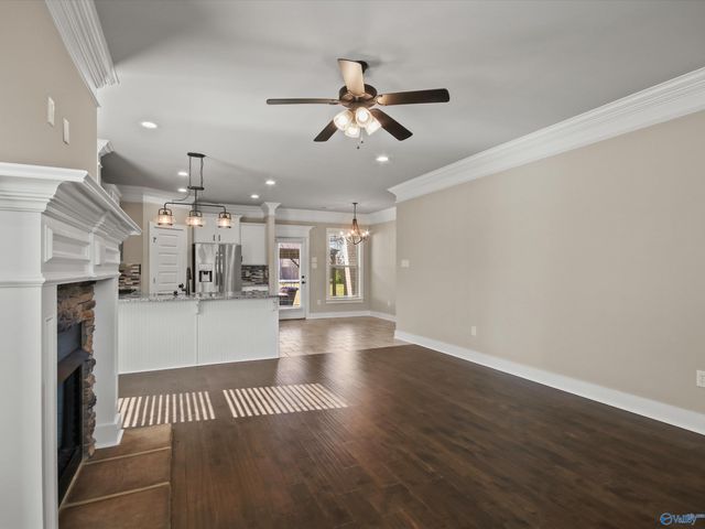 902 Park Place, Athens, AL 35611