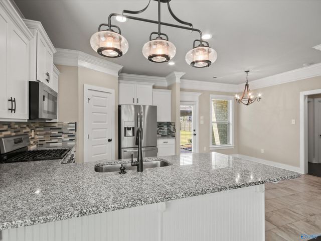 902 Park Place, Athens, AL 35611