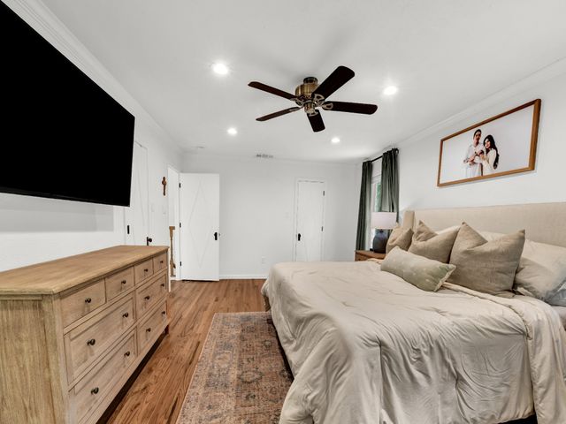 3921 Bryce Avenue, Fort Worth, TX 76107