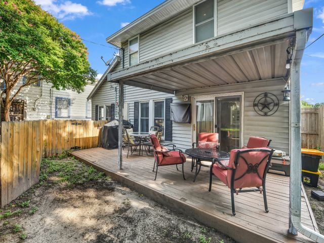 3921 Bryce Avenue, Fort Worth, TX 76107
