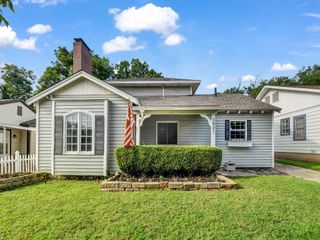 3921 Bryce Avenue, Fort Worth, TX 76107
