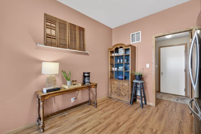 6923 Clearwater Drive CM04-2, Plainfield, IL 60586