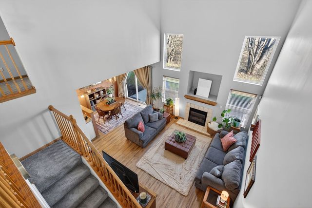 6923 Clearwater Drive CM04-2, Plainfield, IL 60586