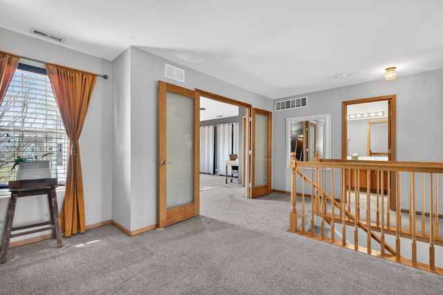 6923 Clearwater Drive CM04-2, Plainfield, IL 60586