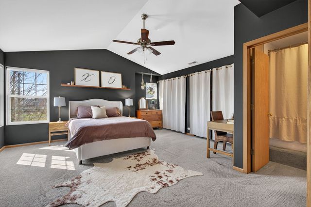 6923 Clearwater Drive CM04-2, Plainfield, IL 60586