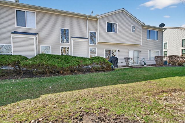 6923 Clearwater Drive CM04-2, Plainfield, IL 60586